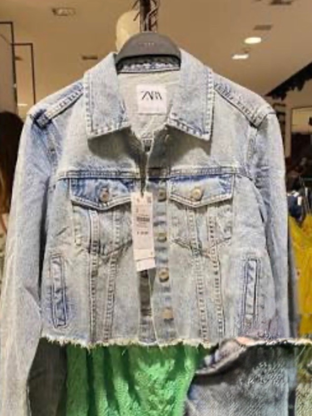 Cropped denim jacket
